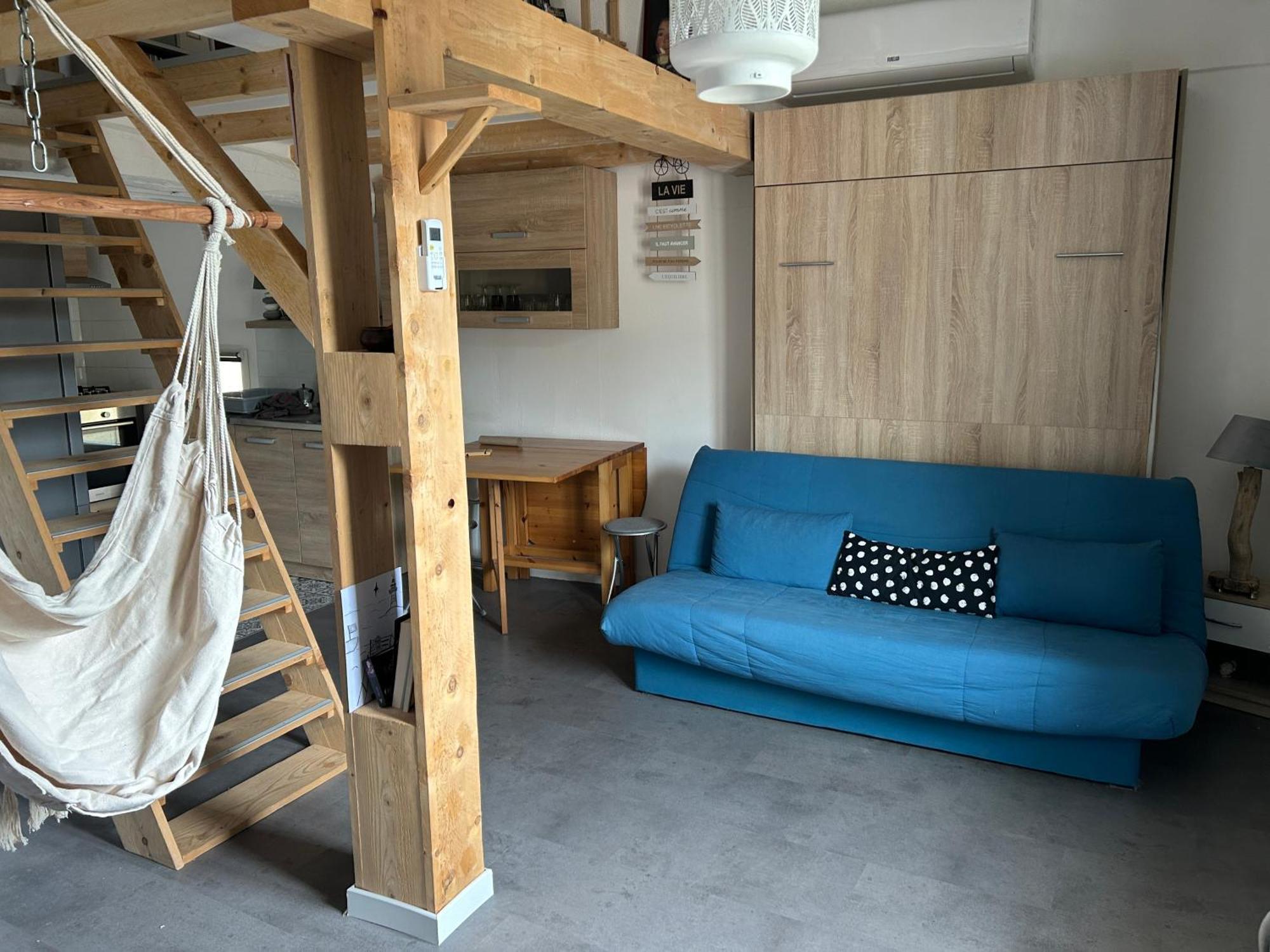 Charmant Studio Apartment Cabasse Exterior photo