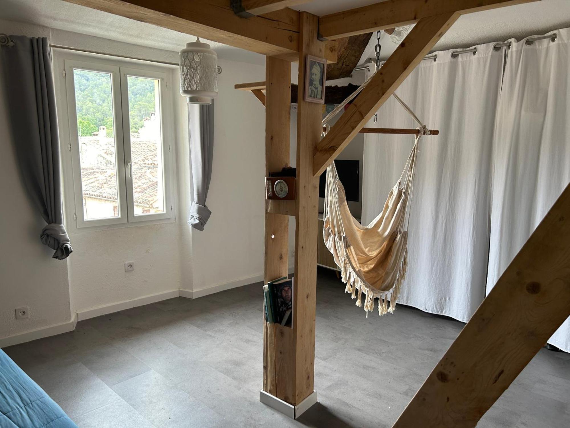 Charmant Studio Apartment Cabasse Exterior photo